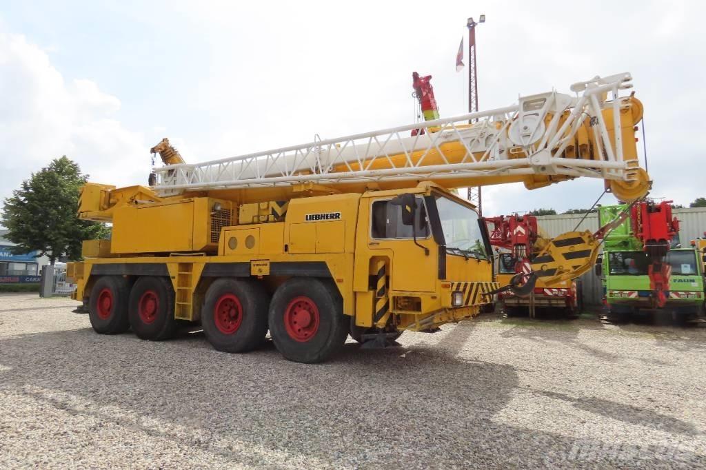 Liebherr LTM 1070-1 Yol-Arazi Tipi Vinçler (AT)