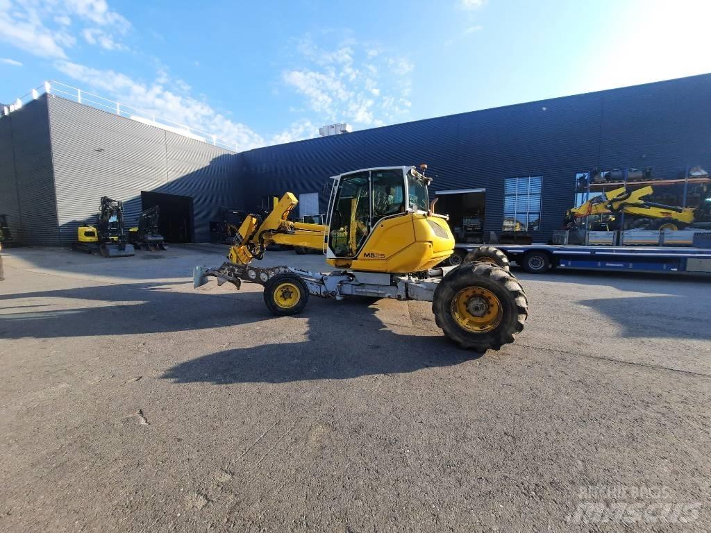 Menzi Muck M525 Lastik tekerli ekskavatörler