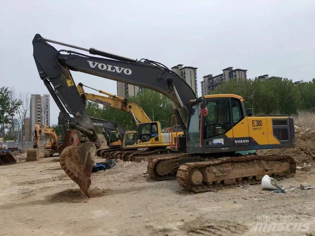 Volvo EC 300 Paletli ekskavatörler