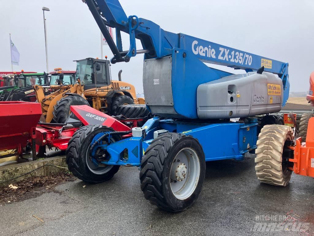 Genie Z 135/70 Körüklü personel platformları
