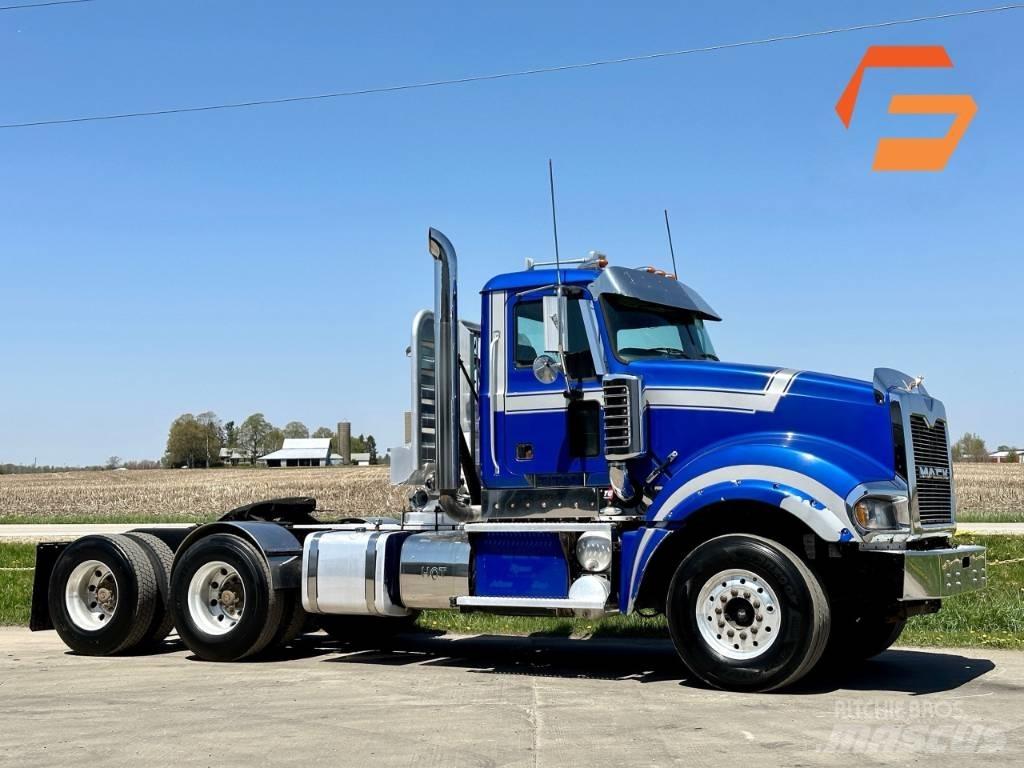 Mack Titan TD 713 Diger kamyonlar