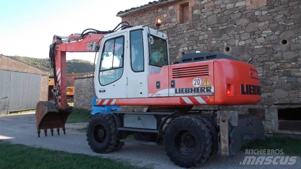 Liebherr A 900 C Lastik tekerli ekskavatörler