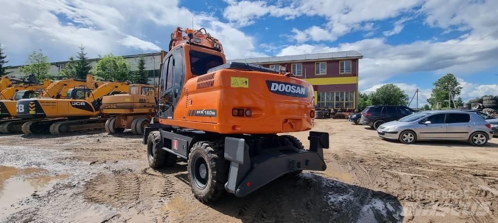 Doosan DX 160 W Lastik tekerli ekskavatörler