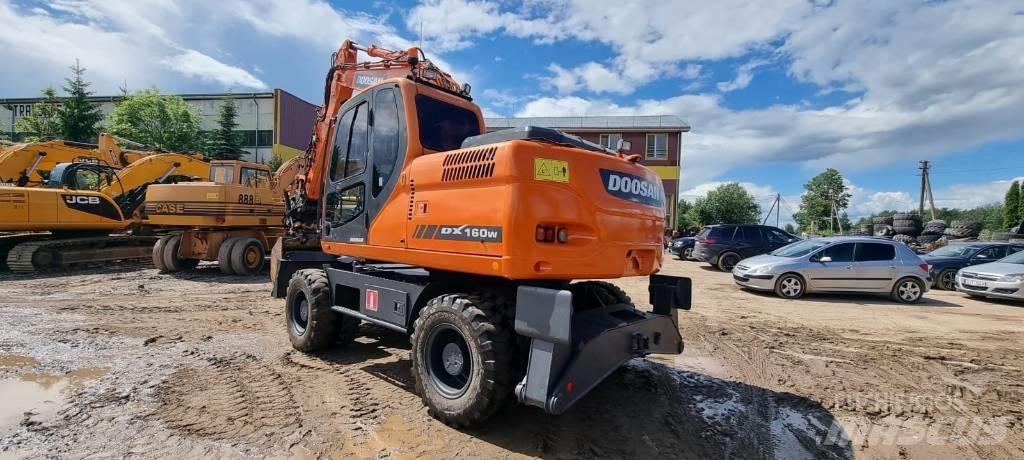 Doosan DX 160 W Lastik tekerli ekskavatörler