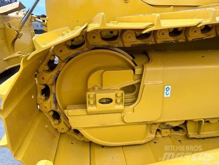 Komatsu D 65PX-18 Paletli dozerler