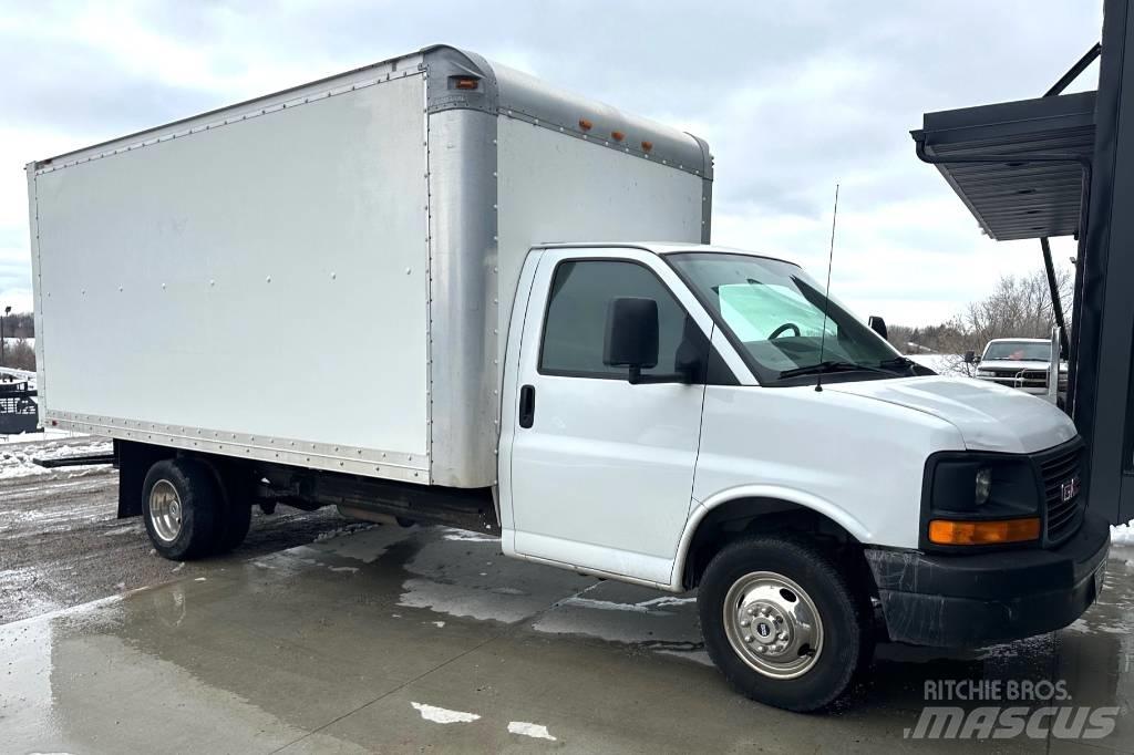 GMC Savana G3500 Kapali kasa kamyonlar