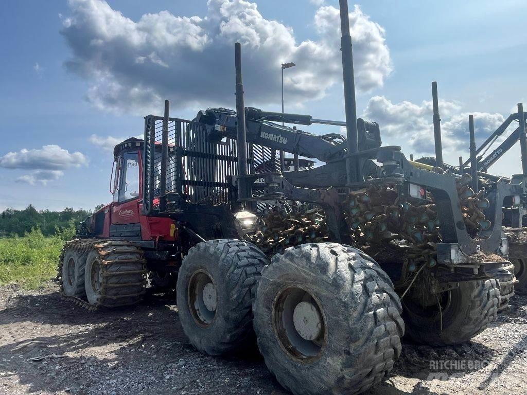Komatsu 895 Tomruk yükleyici traktörler