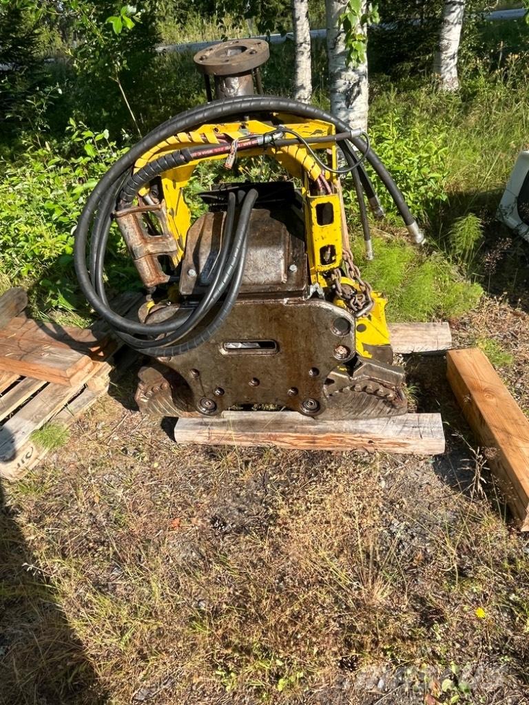Moipu 300 FI Agaç kesme robotlari