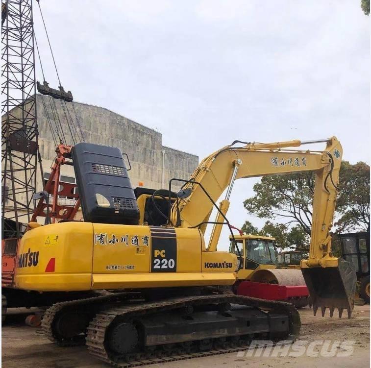 Komatsu PC 220-8 Paletli ekskavatörler