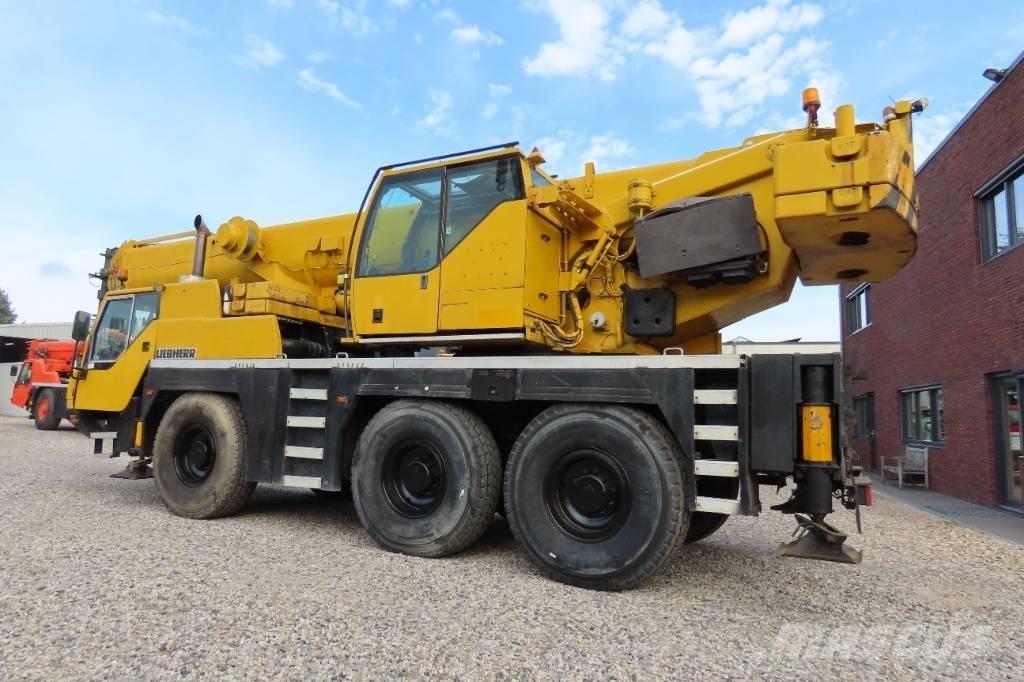 Liebherr LTM 1055-1 Yol-Arazi Tipi Vinçler (AT)