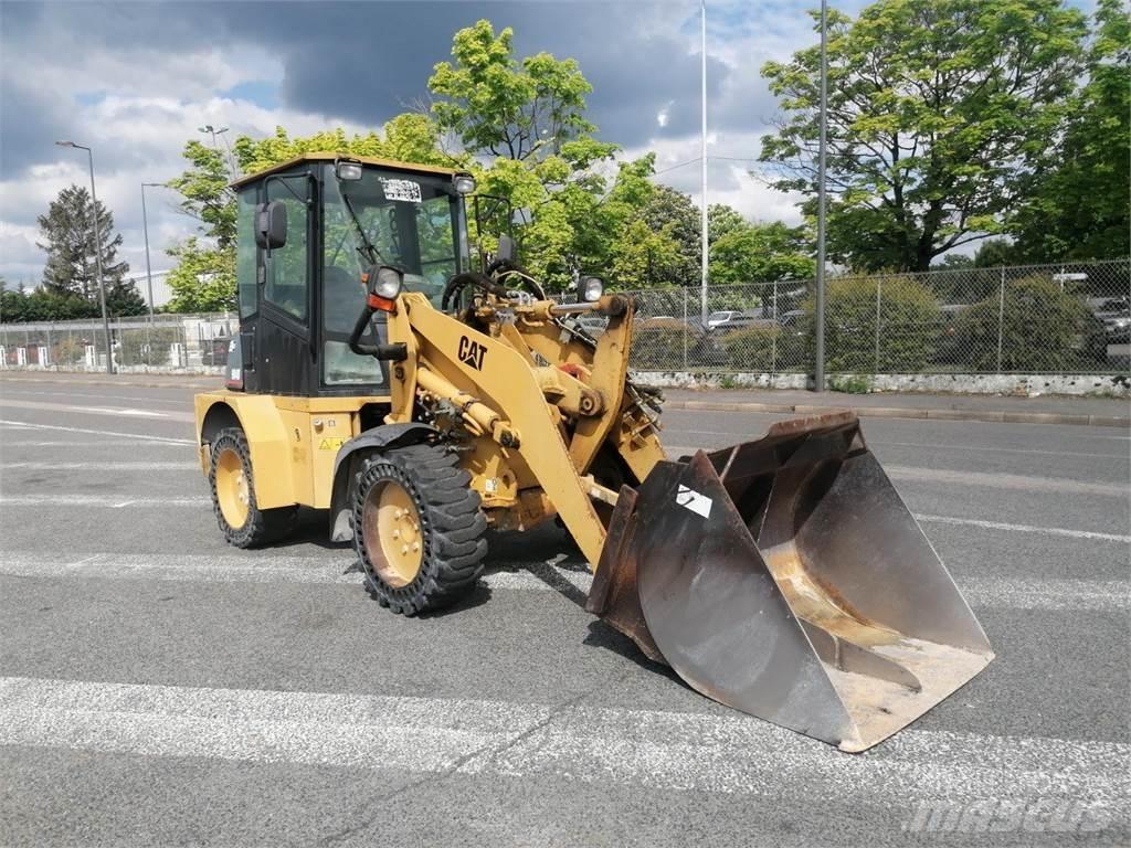 CAT 904B Diger yükleme ve kazma ekipmanlari