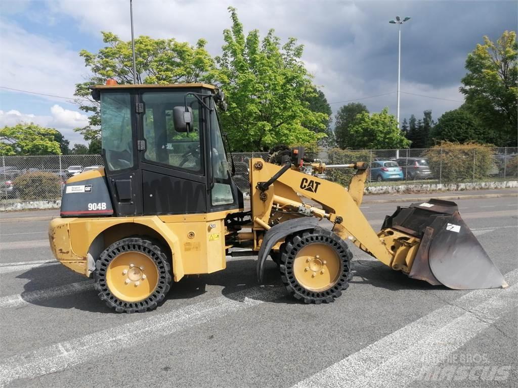 CAT 904B Diger yükleme ve kazma ekipmanlari