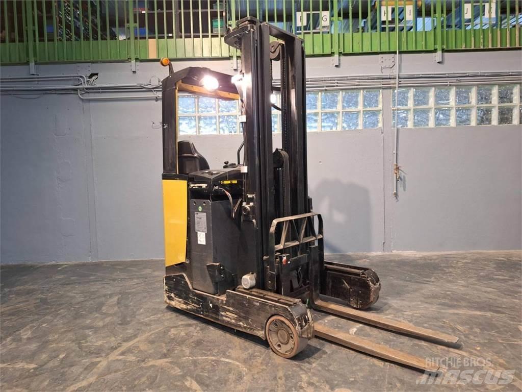 CAT NR16N Reach truck - depo içi istif araçları