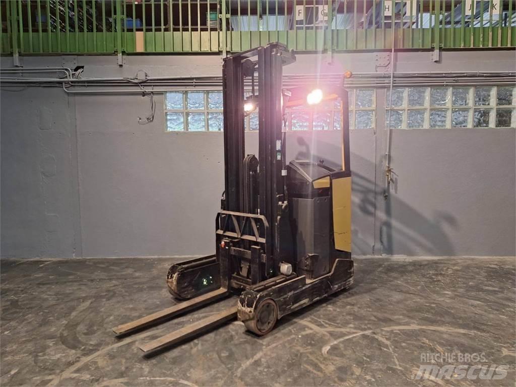 CAT NR16N Reach truck - depo içi istif araçları