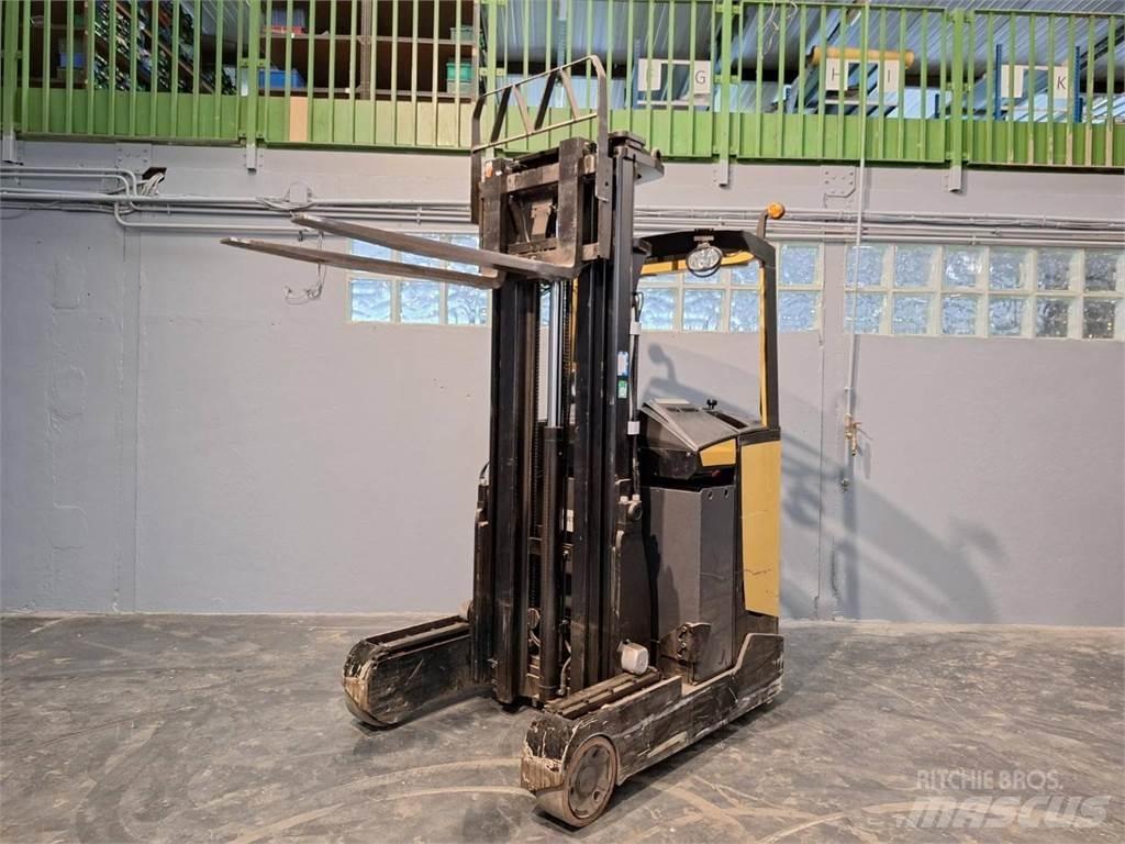 CAT NR16N Reach truck - depo içi istif araçları