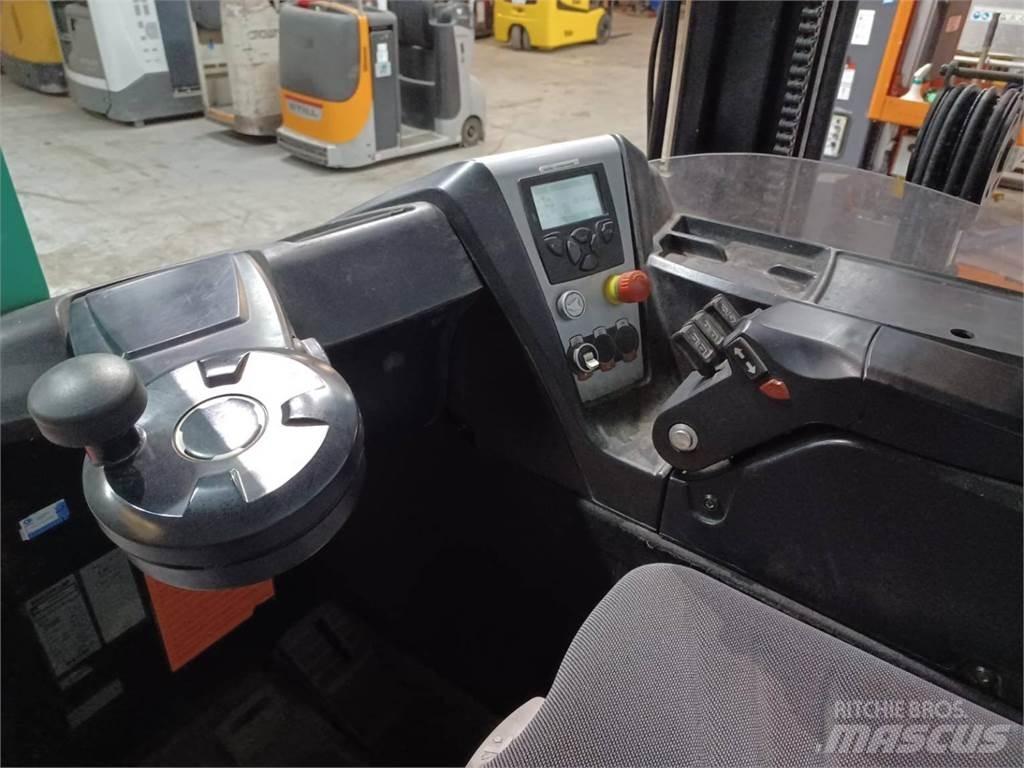 CAT NR16N Reach truck - depo içi istif araçları