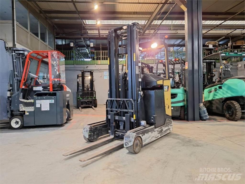 CAT NR20NH Reach truck - depo içi istif araçları