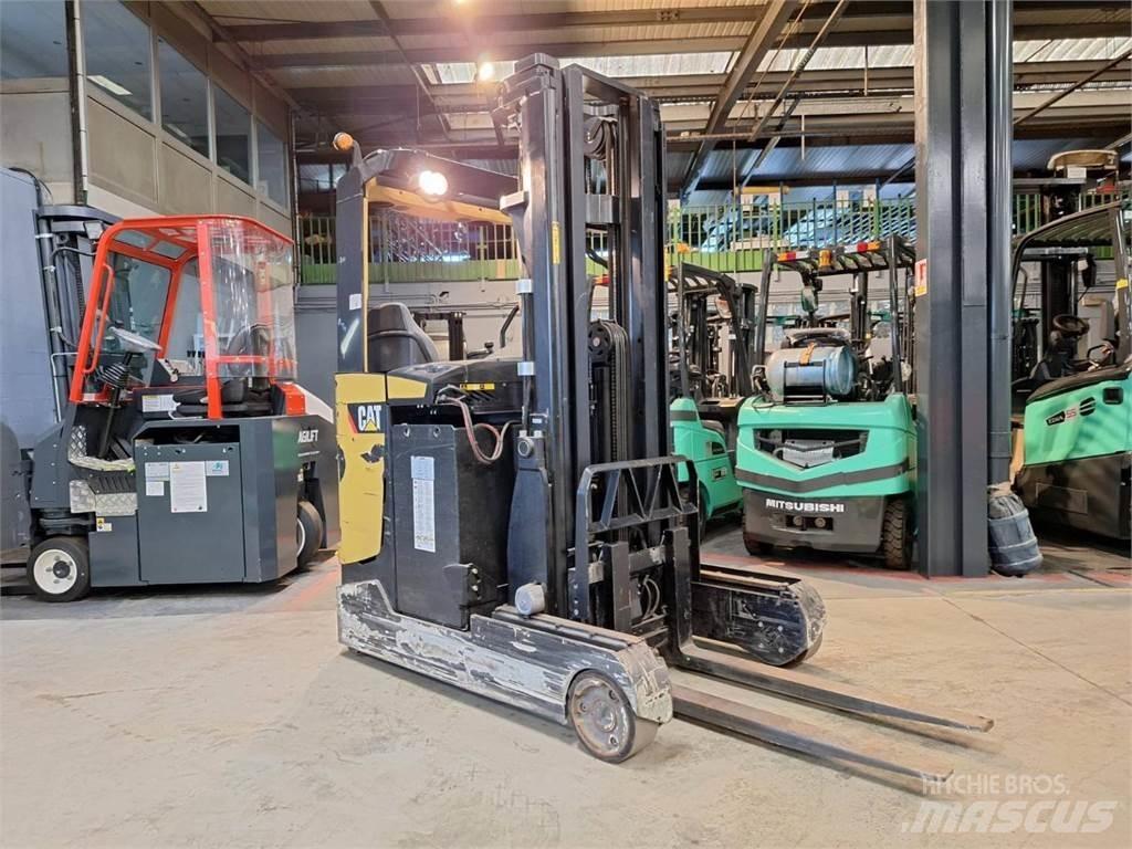 CAT NR20NH Reach truck - depo içi istif araçları