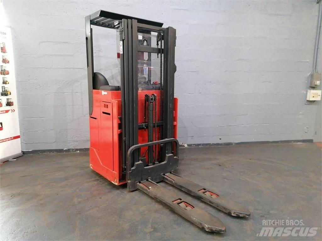 Fenwick L12 Akülü depo ekipmanları