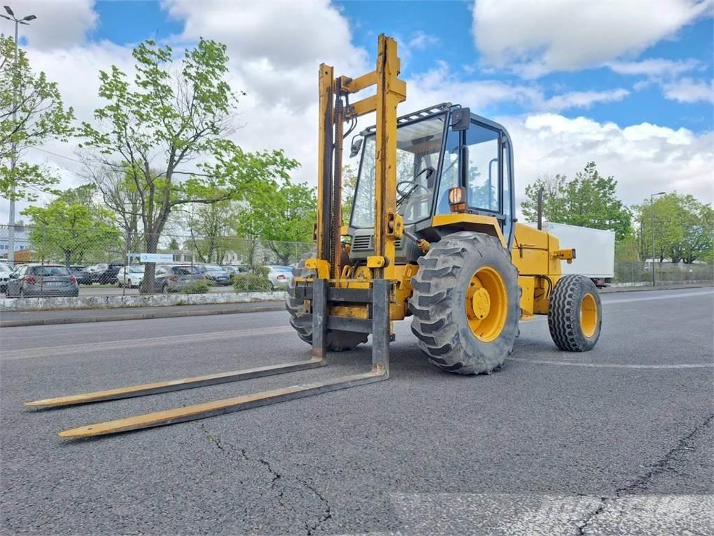 JCB 930-2 Arazi tipi forklift