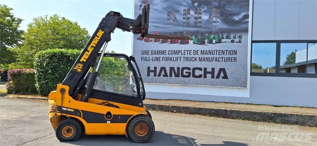 JCB TLT30D Tarimsal teleskopik yükleyiciler