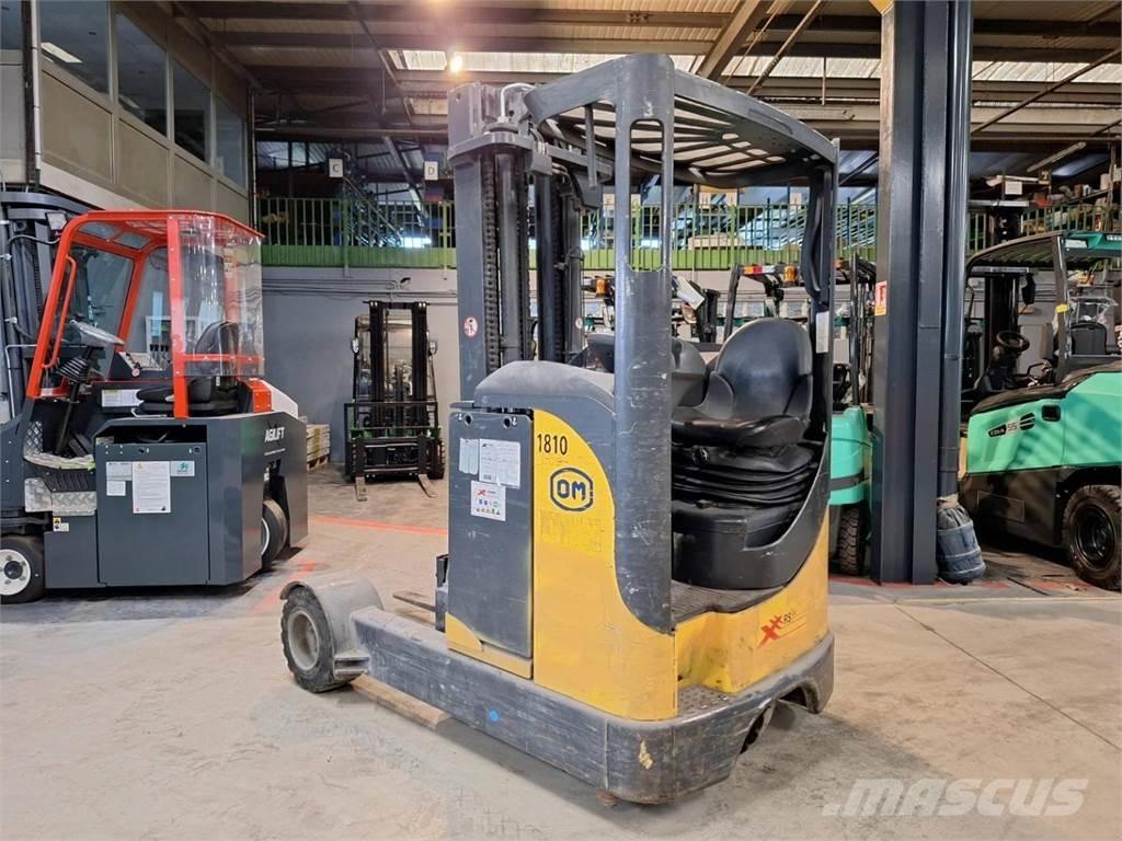 OM XRS20AC Reach truck - depo içi istif araçları