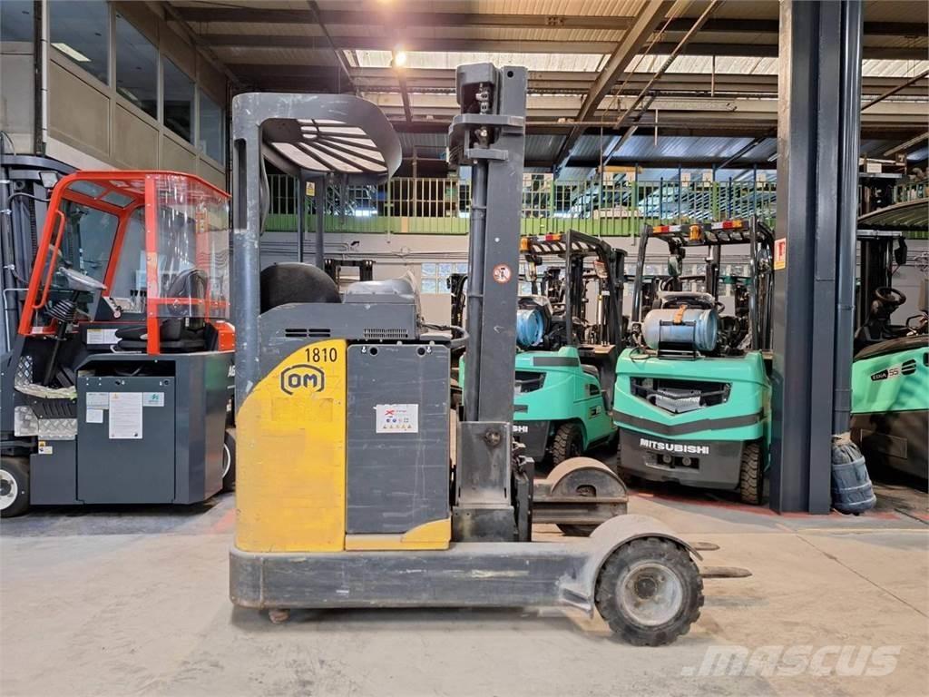 OM XRS20AC Reach truck - depo içi istif araçları