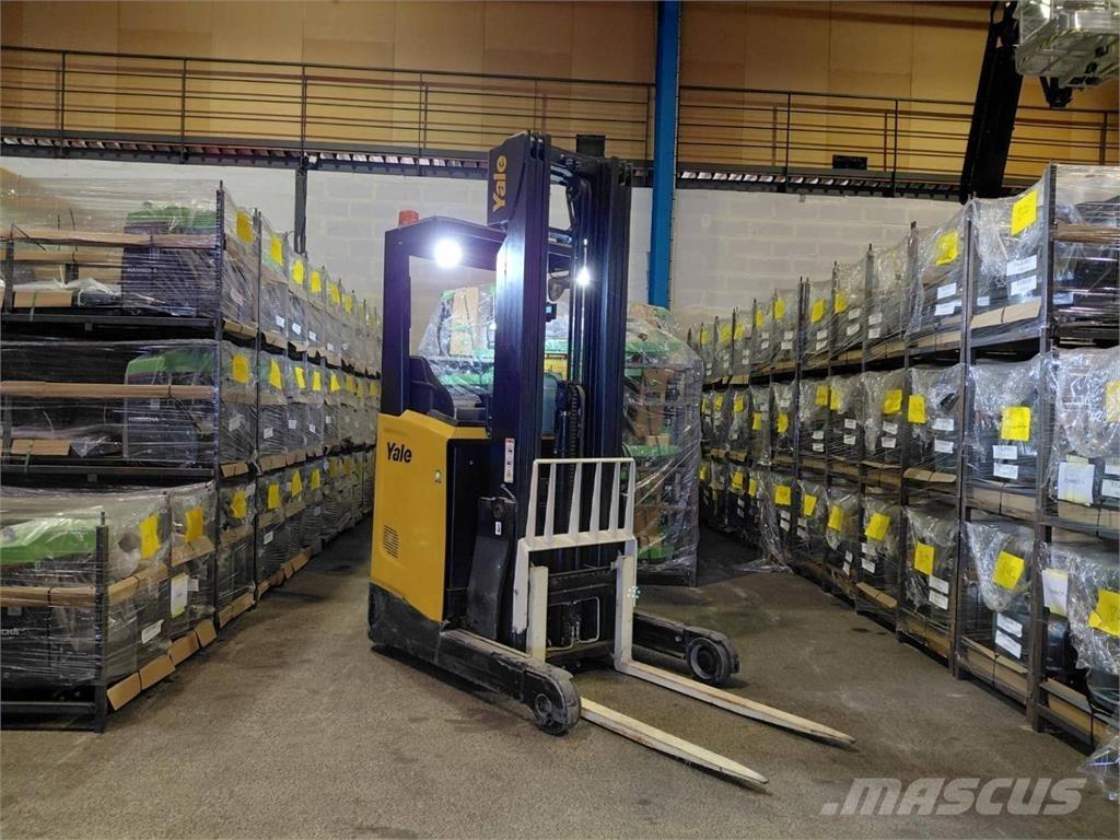 Yale MR10E Reach truck - depo içi istif araçları