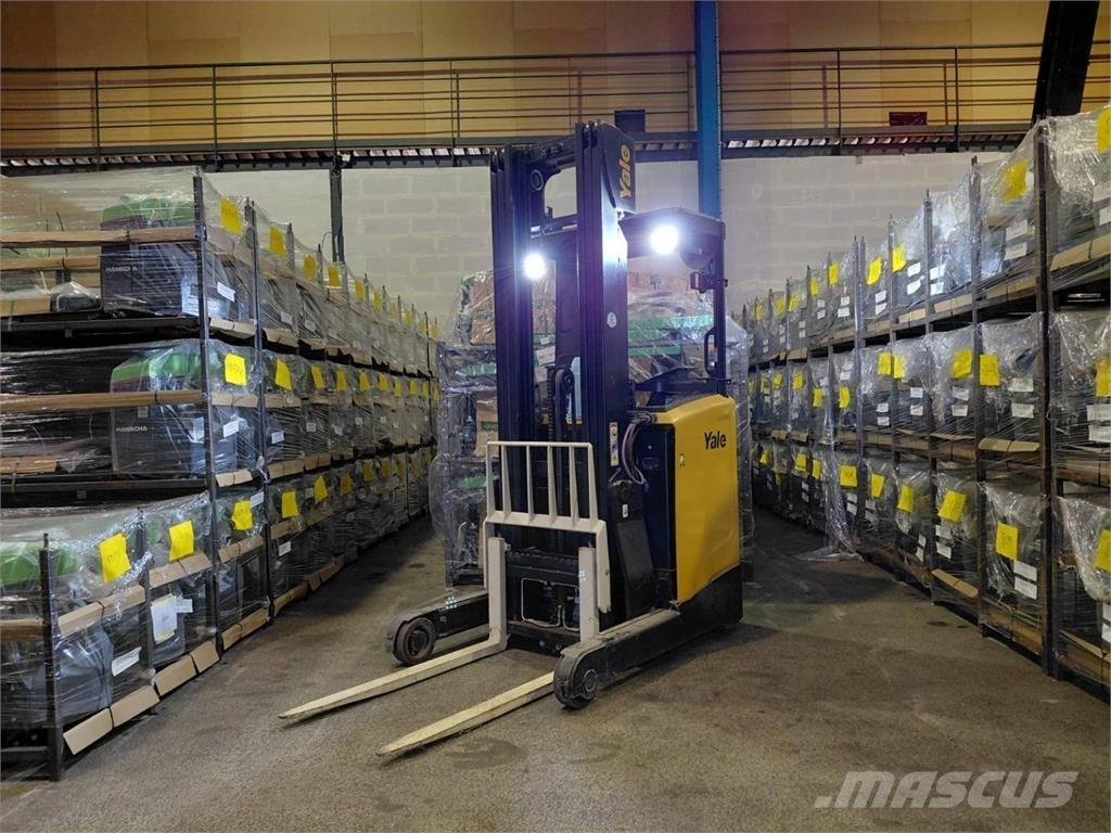 Yale MR10E Reach truck - depo içi istif araçları