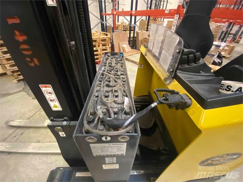 Yale MR14 Reach truck - depo içi istif araçları