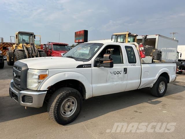 Ford SUPER DUTY 4X4 Diger