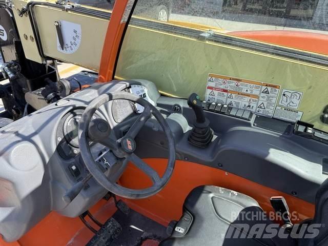 JLG G5-18A Diger