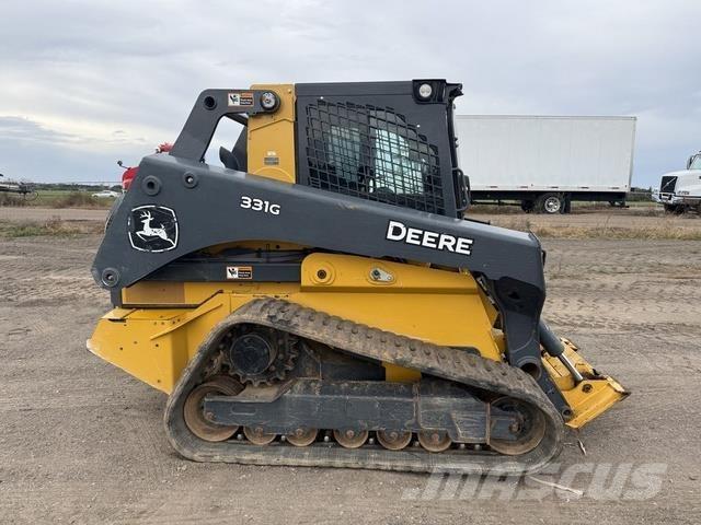John Deere 331G Diger
