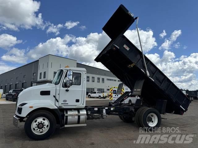 Mack MD Diger