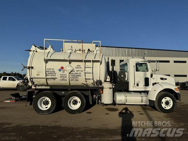 Peterbilt 335 Diger