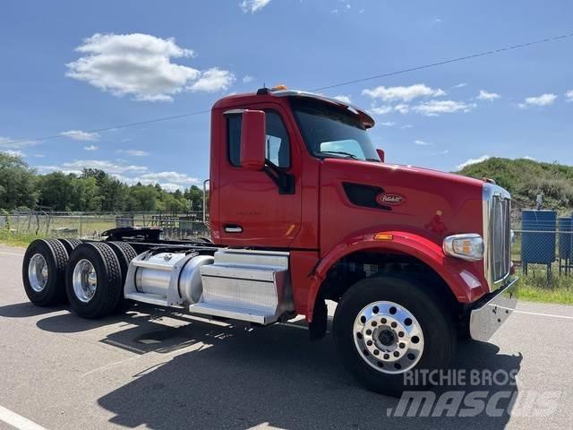 Peterbilt 567 Diger