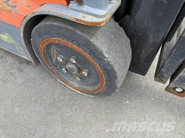 Toyota 7FBEU18 Diger