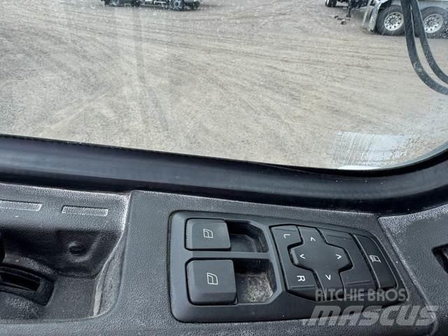 Volvo VHD Diger
