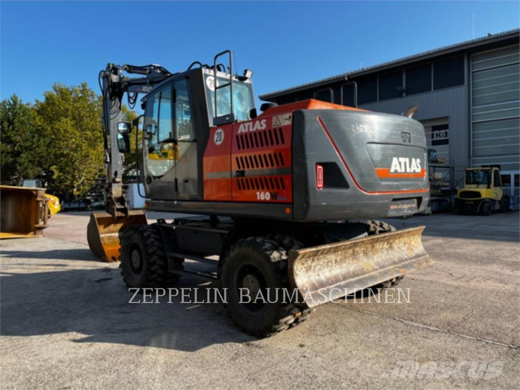 Atlas 160W Lastik tekerli ekskavatörler