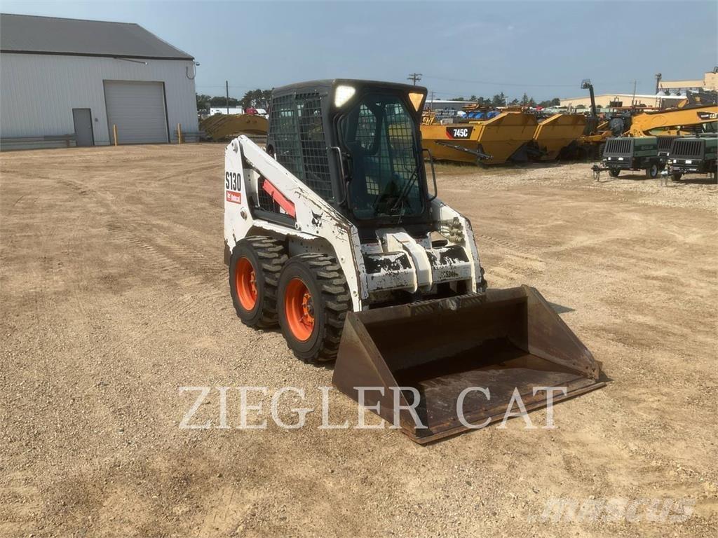 Bobcat S130 Skid steer loderler