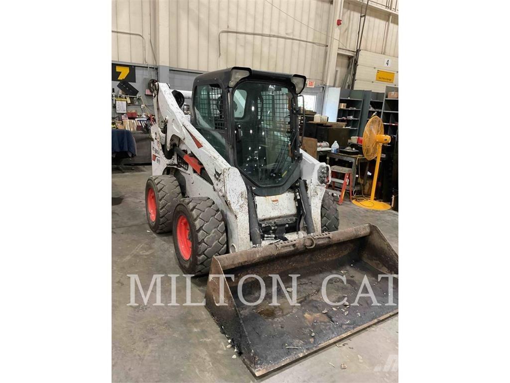 Bobcat S740 Skid steer loderler