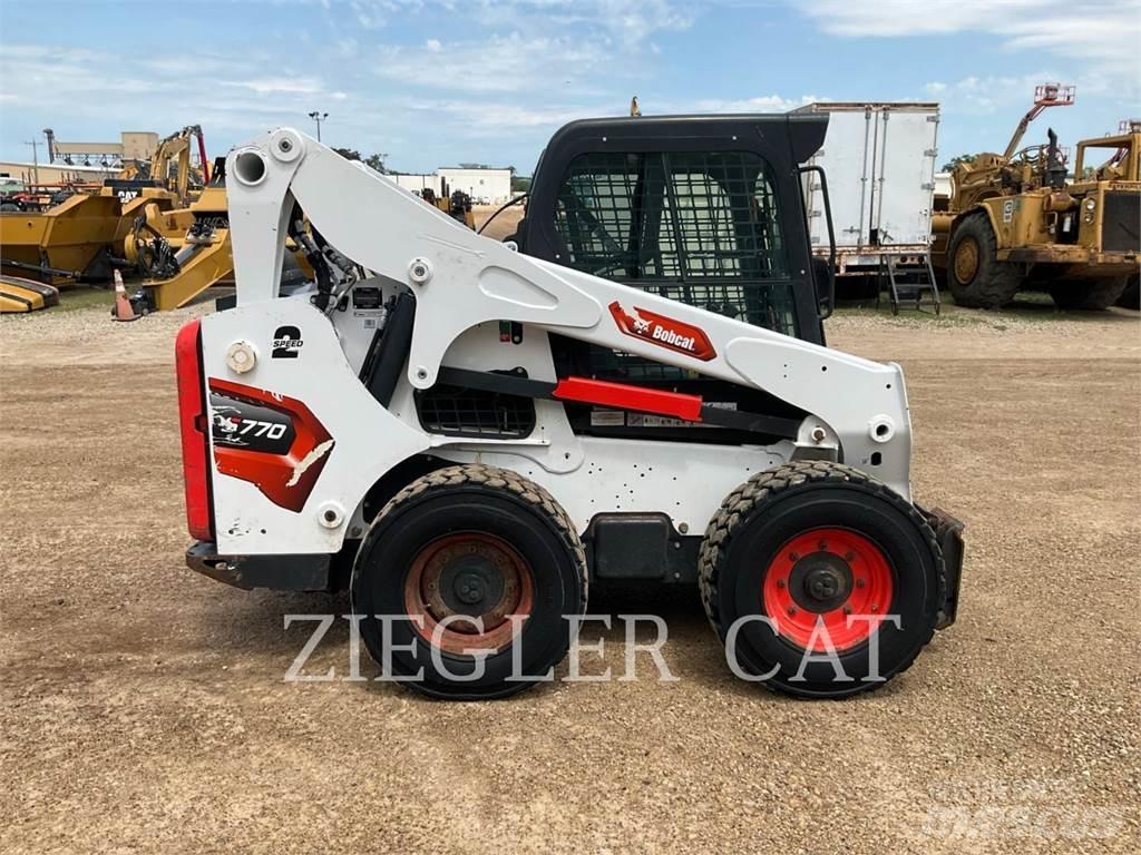Bobcat S770 Skid steer loderler