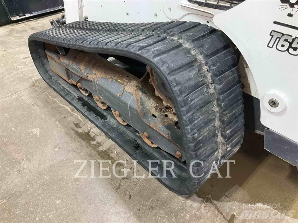 Bobcat T650 Paletli yükleyiciler