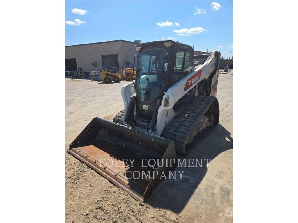 Bobcat T86 Skid steer loderler