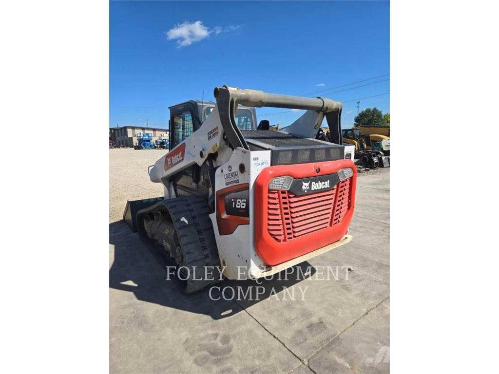 Bobcat T86 Skid steer loderler
