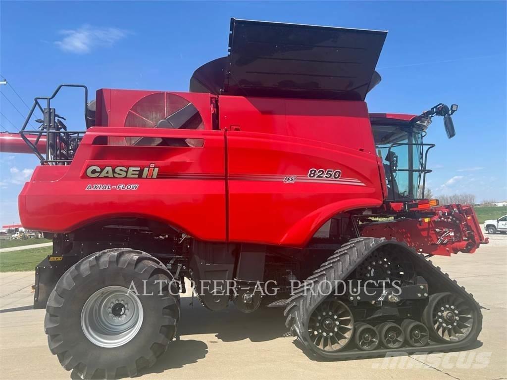 Case IH 8250 Biçerdöverler