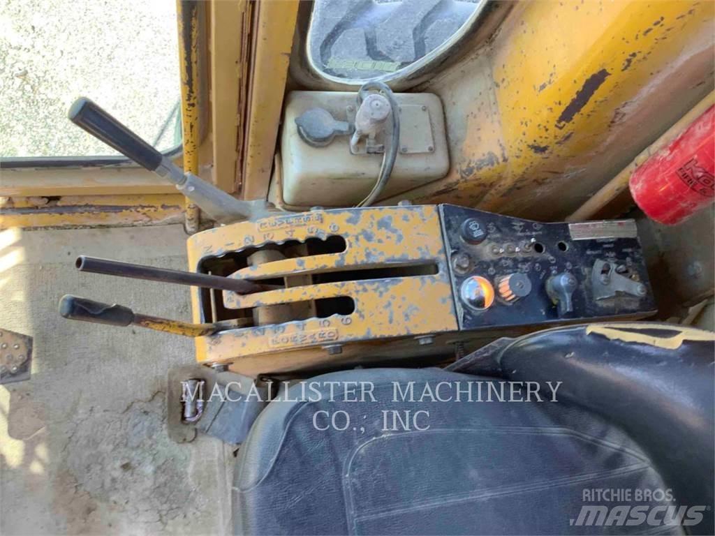 CAT 120 G Greyderler