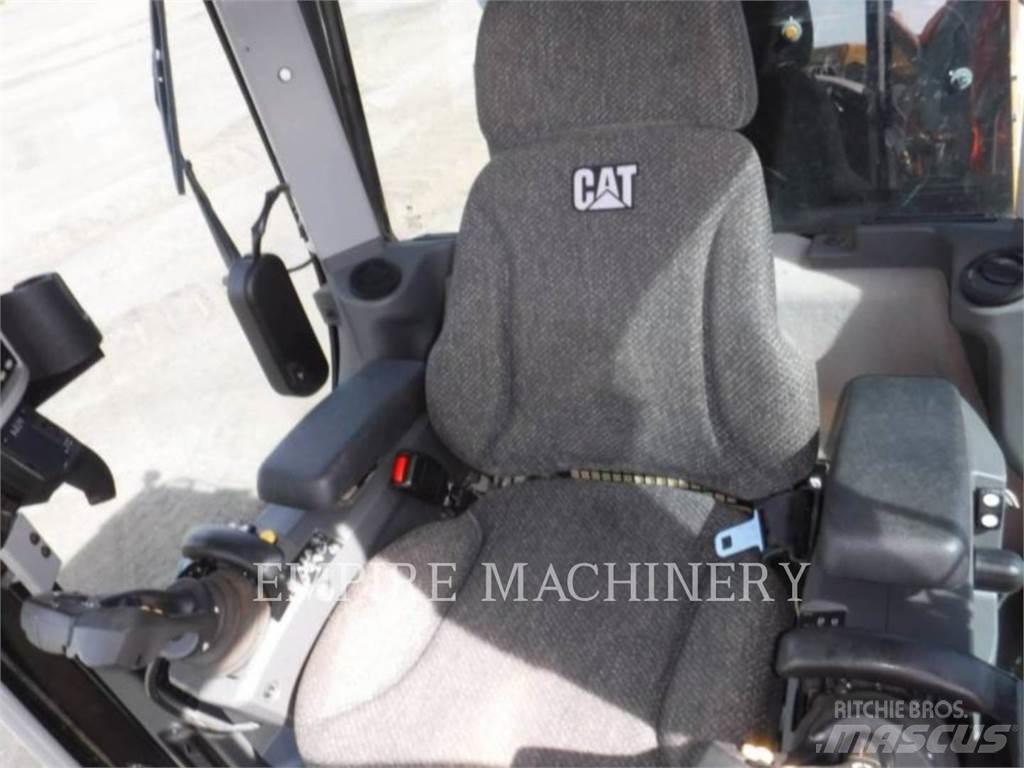 CAT 120M2AWD Greyderler