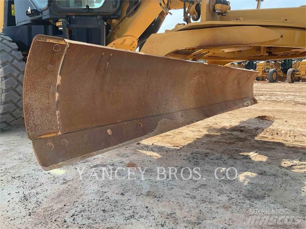 CAT 12M3 Greyderler