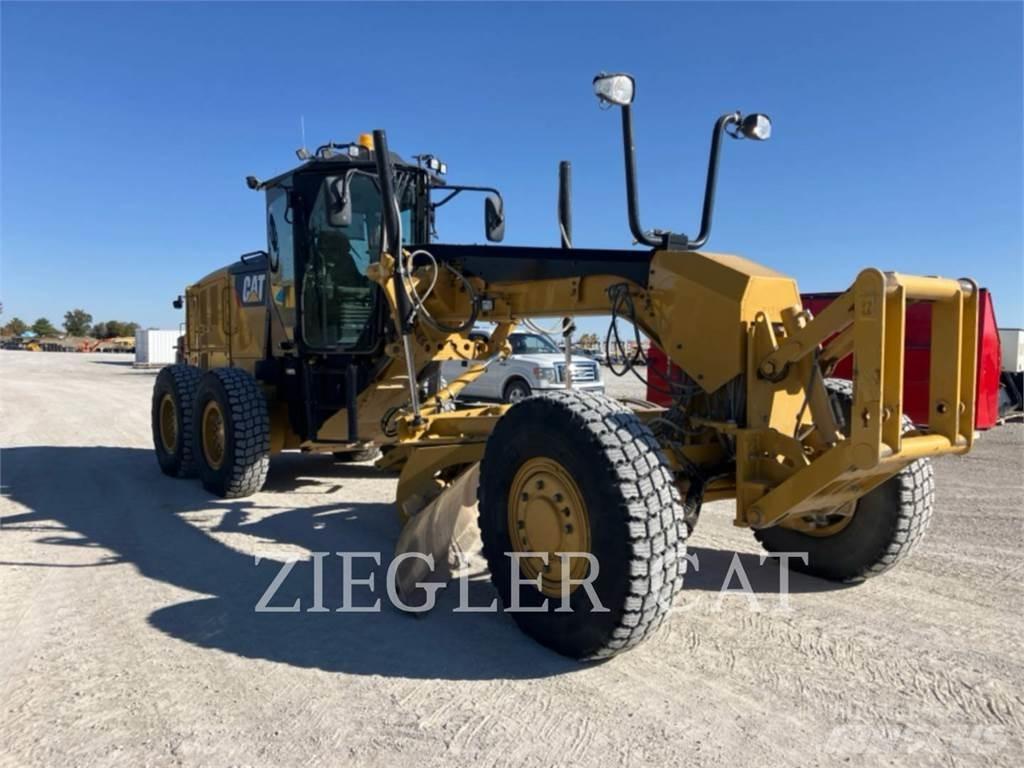 CAT 12M3AWD Greyderler